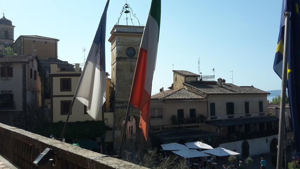 Relax In Piazzetta Casa E Appartamento Per Vacanze Trevignano Romano Ruang foto