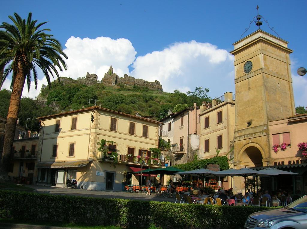 Relax In Piazzetta Casa E Appartamento Per Vacanze Trevignano Romano Bagian luar foto