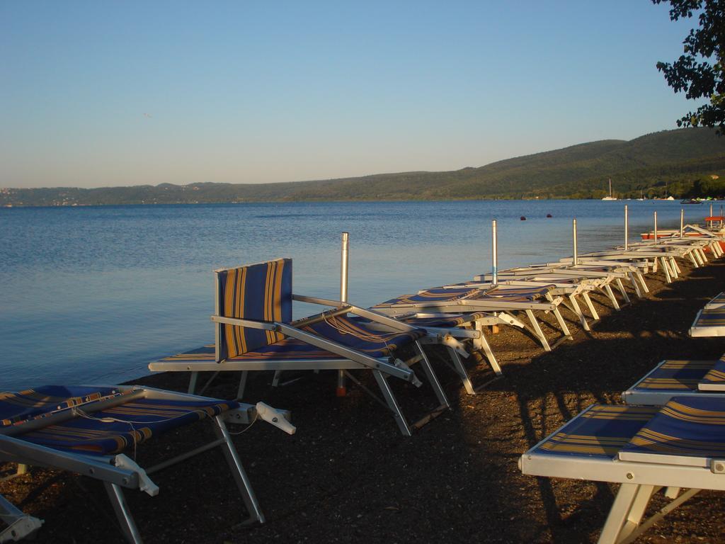 Relax In Piazzetta Casa E Appartamento Per Vacanze Trevignano Romano Bagian luar foto