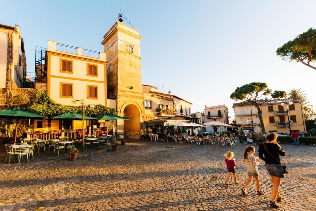 Relax In Piazzetta Casa E Appartamento Per Vacanze Trevignano Romano Bagian luar foto